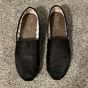 Women’s Tom’s Black Rowan Classic Flats - Size 11